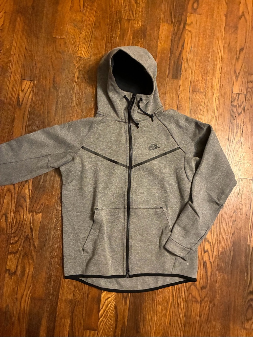 Nike tech fleece jacket size medium